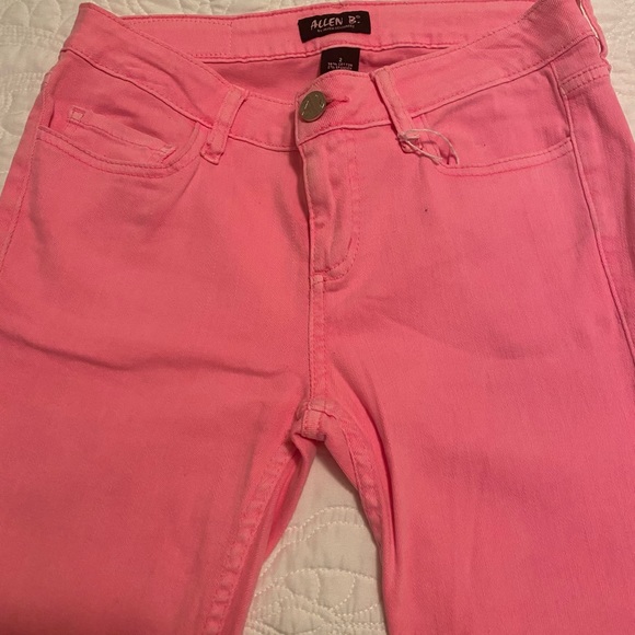 2 pairs of Colored Jeans - Picture 6 of 8